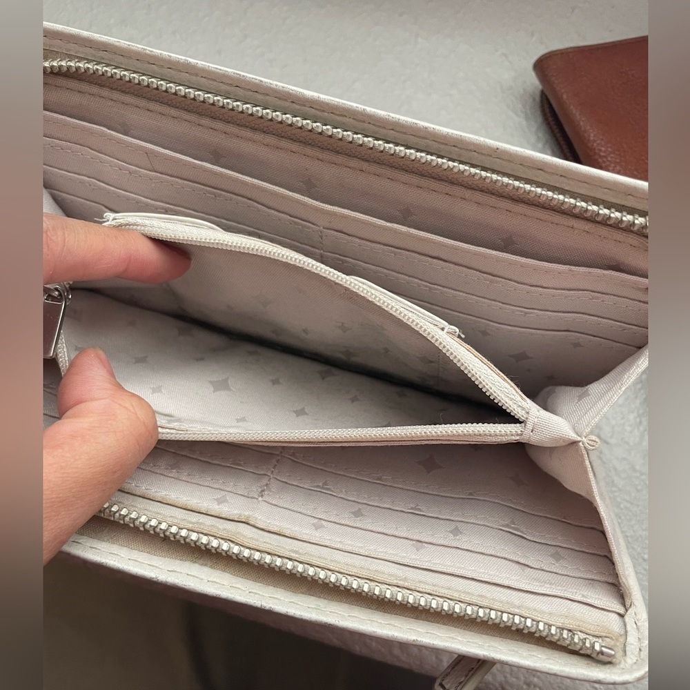 Fossil wallet - Picture 3 of 6